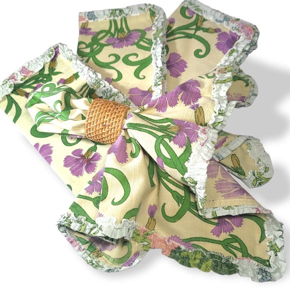 Dining Cloth Napkins Set (4) Floral Iris and Leaves Thick Ruffle Edge Unique - Picture 2 of 8